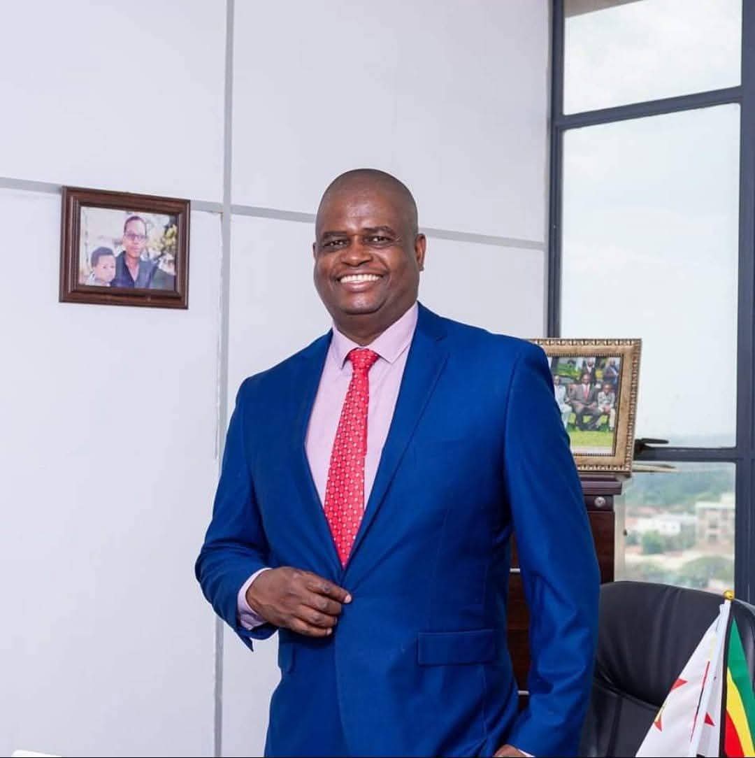 Jubilation as Dr. Qhubani Moyo assumes Chairmanship of Skyz Metro FM and Breeze FM